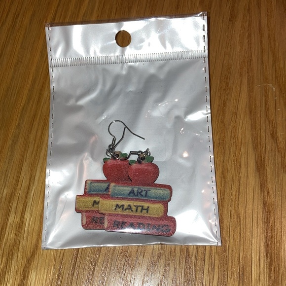 Teacher Gift Bundle New Holiday Christmas Book Earrings Candle Notepad Apple - Picture 6 of 6